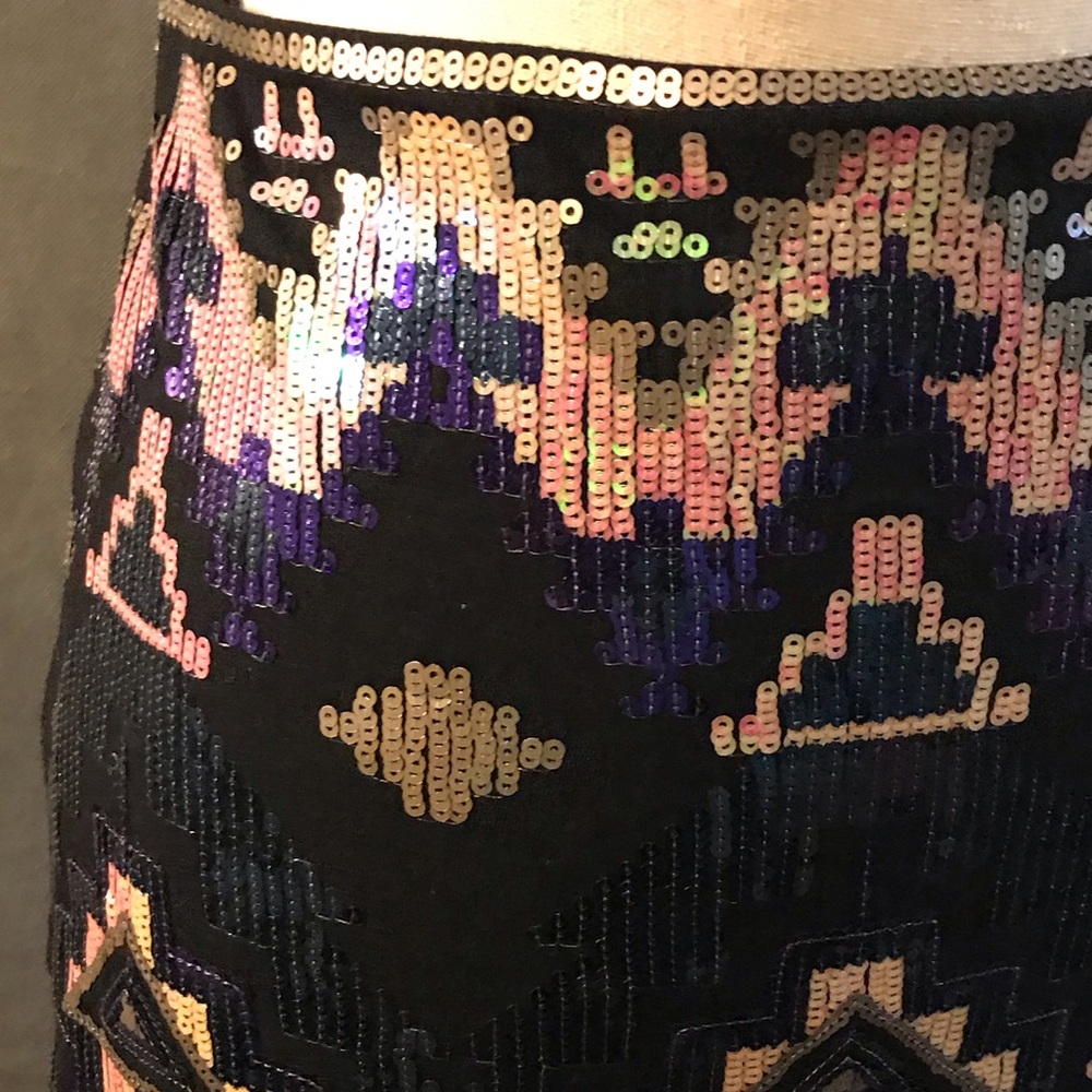 Express’ Sequenced Skirt!